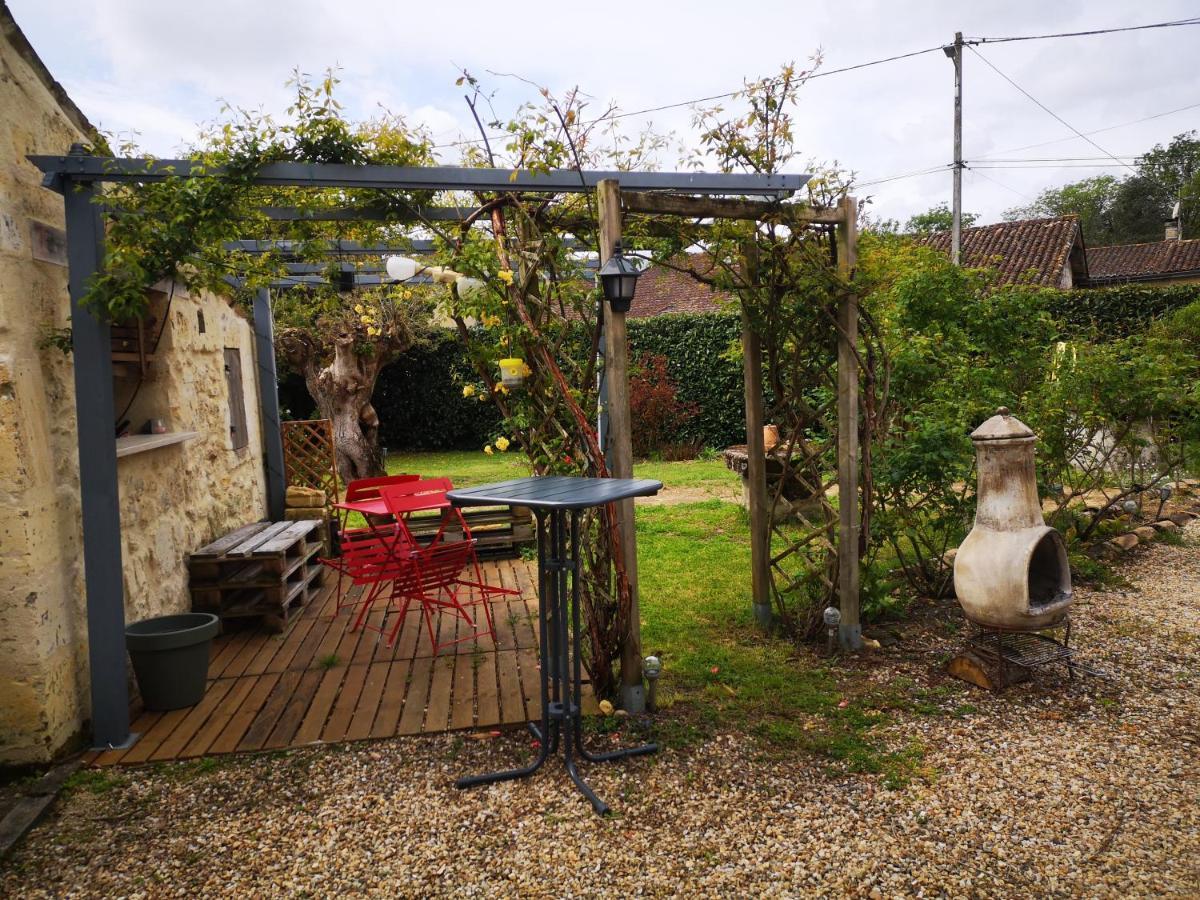 Maison De Campagne Proche Libourne Saint-Denis-de-Pile Bagian luar foto