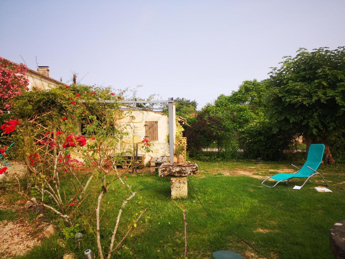 Maison De Campagne Proche Libourne Saint-Denis-de-Pile Bagian luar foto